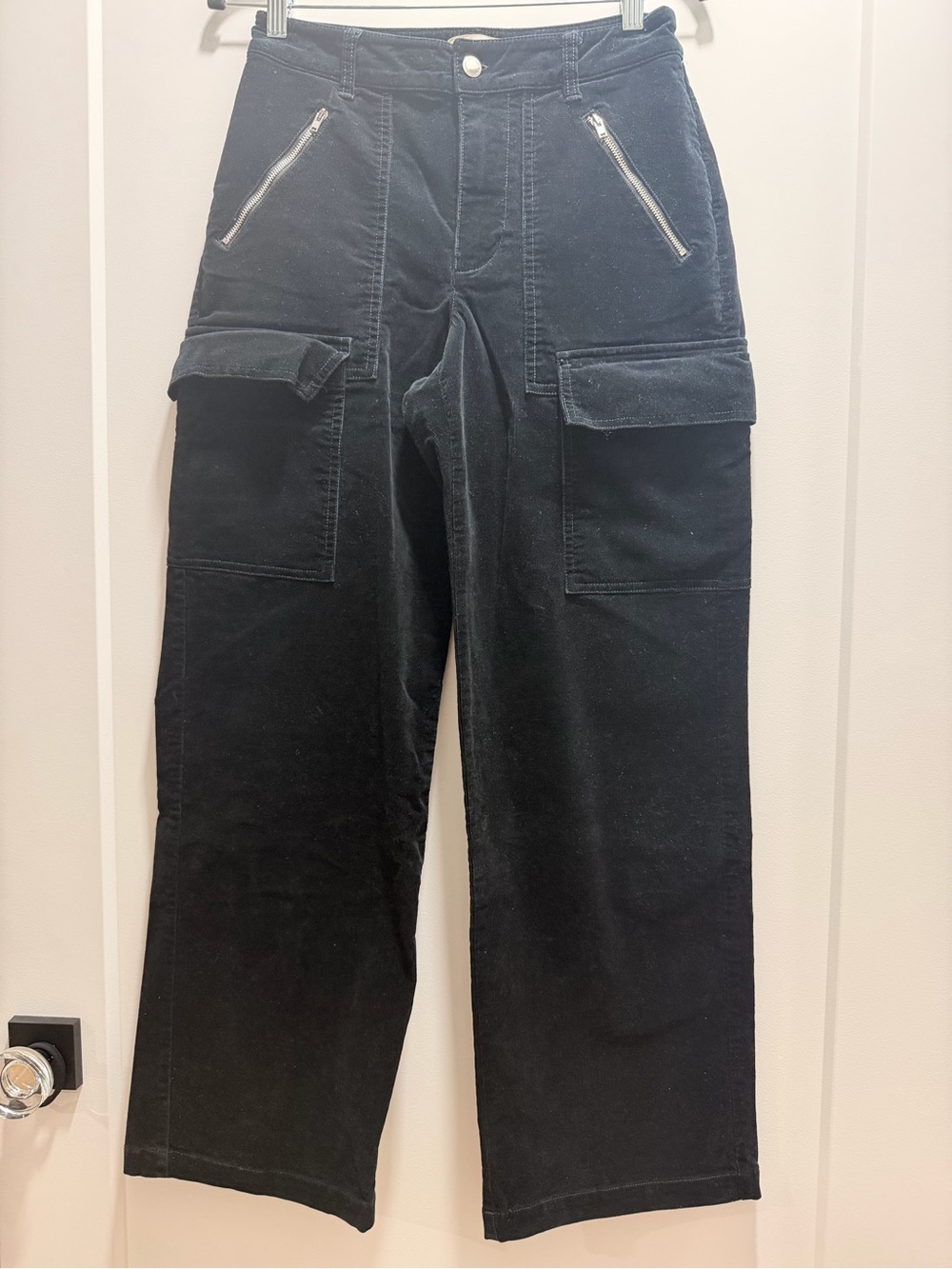 Universal Thread Black Cargo Pants with Zip Fronts
